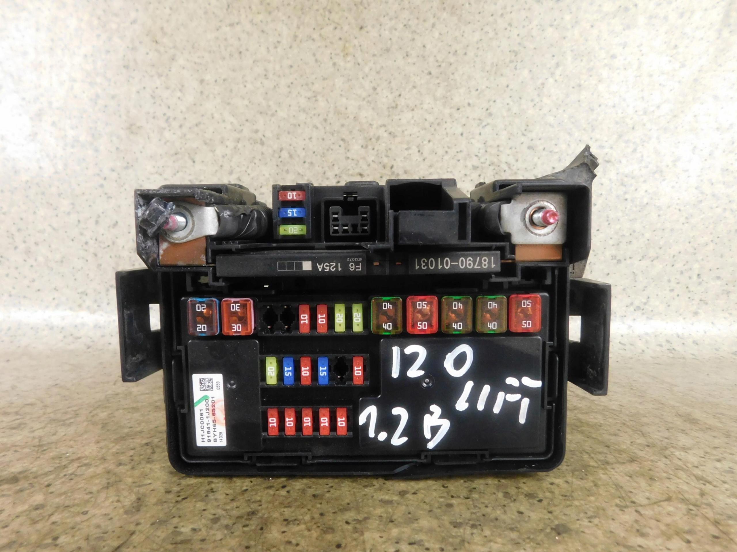 Блок предохранителей HYUNDAI i20 91941-1J200