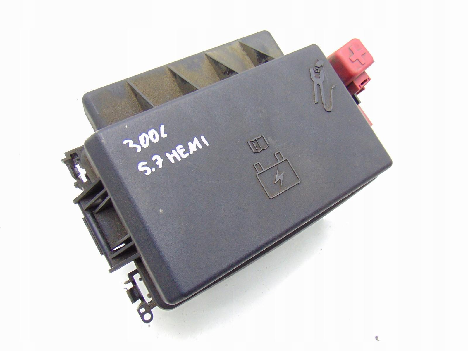 БЛОК ЗАПОБІЖНИКІВ JEEP COMPASS І P04692233AB