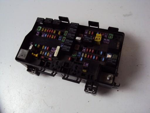 P68242818AC - БЛОК ПРЕДОХРАНИТЕЛЕЙ JEEP GRAND CHEROKEE WK2 10-