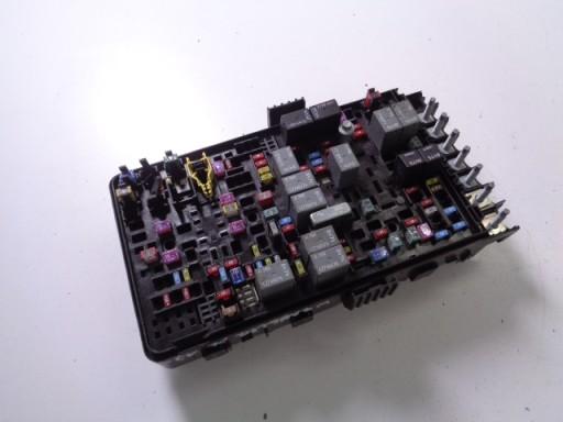 Коробка запобіжників jeep wrangler jl 2017-