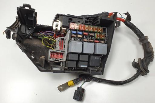 6G97-14A076-CA - Блок предохранителей land rover discovery l550