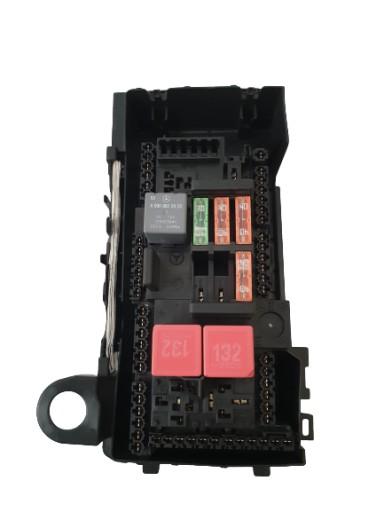 A2139068801 - Блок запобіжників mercedes w213 w222 w205