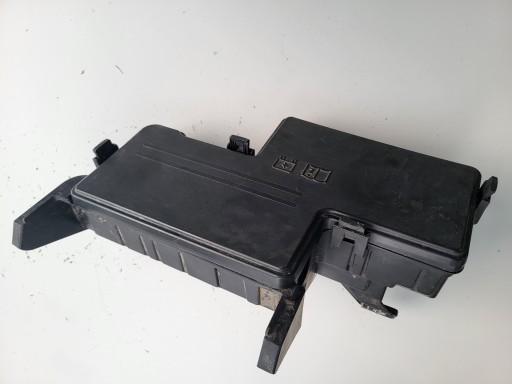 Корпус блока предохранителей land rover defender l663 l8b2-14a067-ac