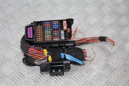 3 - Корпус блока предохранителей porsche 911 vii 7 991