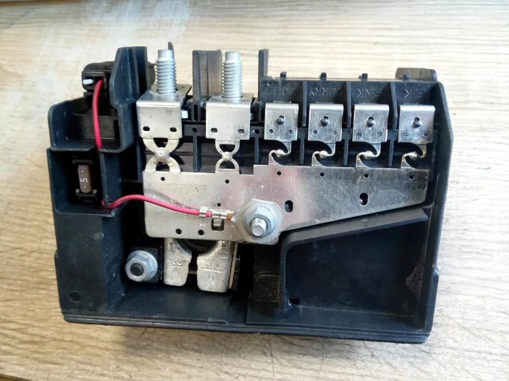 39148592 - БЛОК ПРЕДОХРАНИТЕЛЕЙ OPEL INSIGNIA B ОРИГ.*