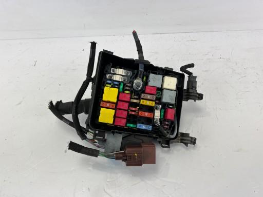 БЛОК ЗАПОБІЖНИКІВ PEUGEOT 3008 II 9804848580