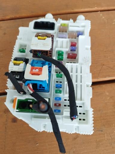 9842267980 - КОРОБКА ЗАПОБІЖНИКІВ PEUGEOT 308 III T10 21-