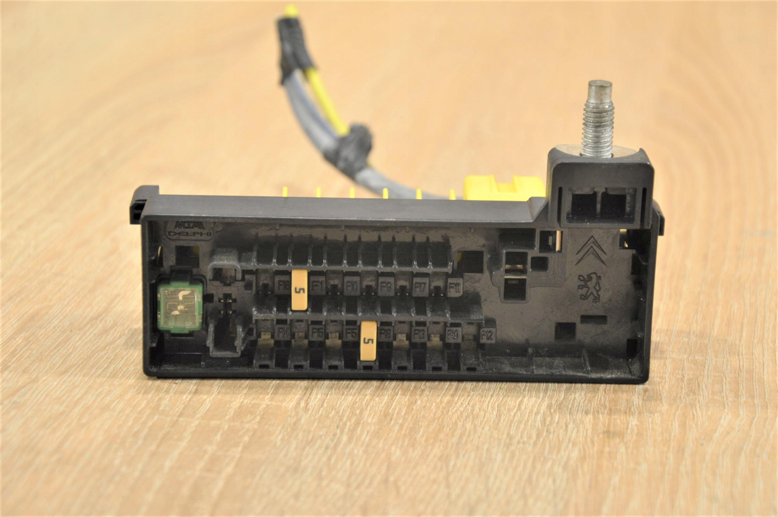 9674917380 - БЛОК ПРЕДОХРАНИТЕЛЕЙ PEUGEOT 508 И 2.0 HDI