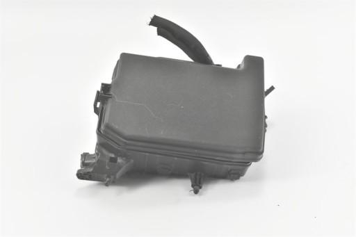 82741-02080 8266202B70 - БЛОК ПРЕДОХРАНИТЕЛЕЙ ДЛЯ РЕЛЕ TOYOTA AURIS II E18 12-18 1.8 HYBRID