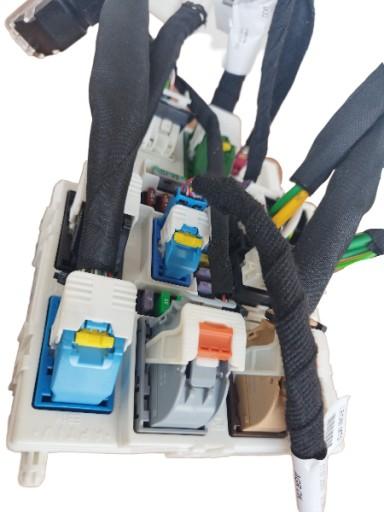 9851622580 - КОРОБКА ЗАПОБІЖНИКів Peugeot 308 2023р