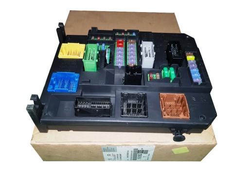 Блок предохранителей Peugeot 508 1609295080