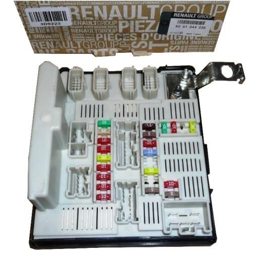 8200451904 - БЛОК ПРЕДОХРАНИТЕЛЕЙ R KANGOO II 8201044235 OE