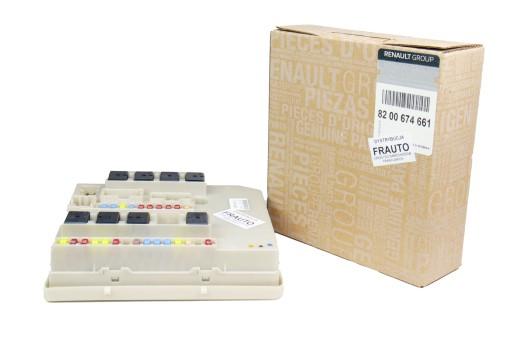 8200674661 - БЛОК ПРЕДОХРАНИТЕЛЕЙ RENAULT CLIO III