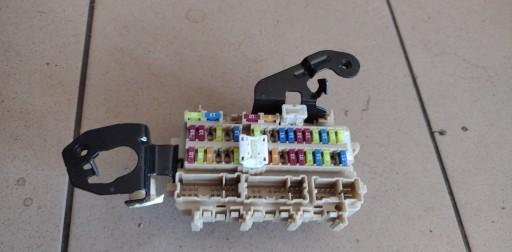 БЛОК ПРЕДОХРАНИТЕЛЕЙ RENAULT KADJAR 1.3 B