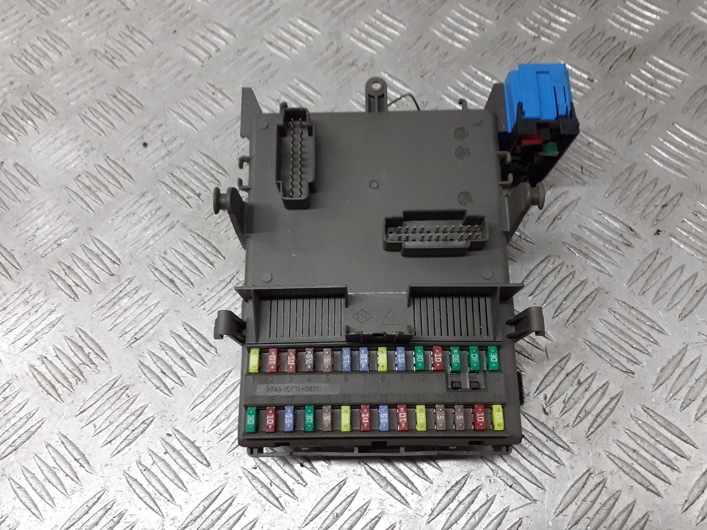 БЛОК ЗАПОБІЖНИКІВ VEL SATIS 8200371619