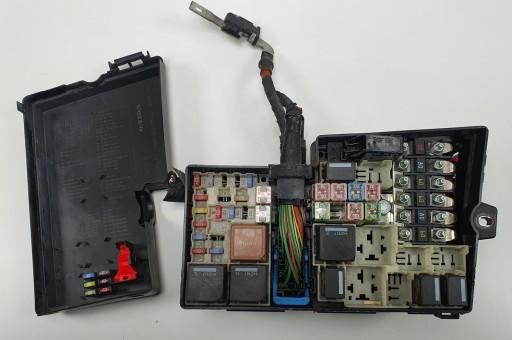 Блок запобіжників VOLVO C70 II V50 8688039