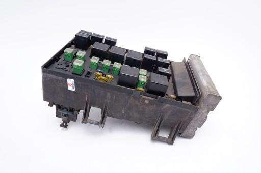 БЛОК ПРЕДОХРАНИТЕЛЕЙ VOYAGER IV 04869001AJ