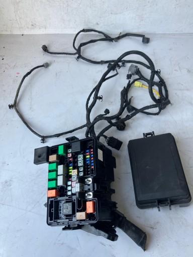 КОРОБКА ЗАПОБІЖНИКІВ КІА СТОНІК 1.0 T-GDI