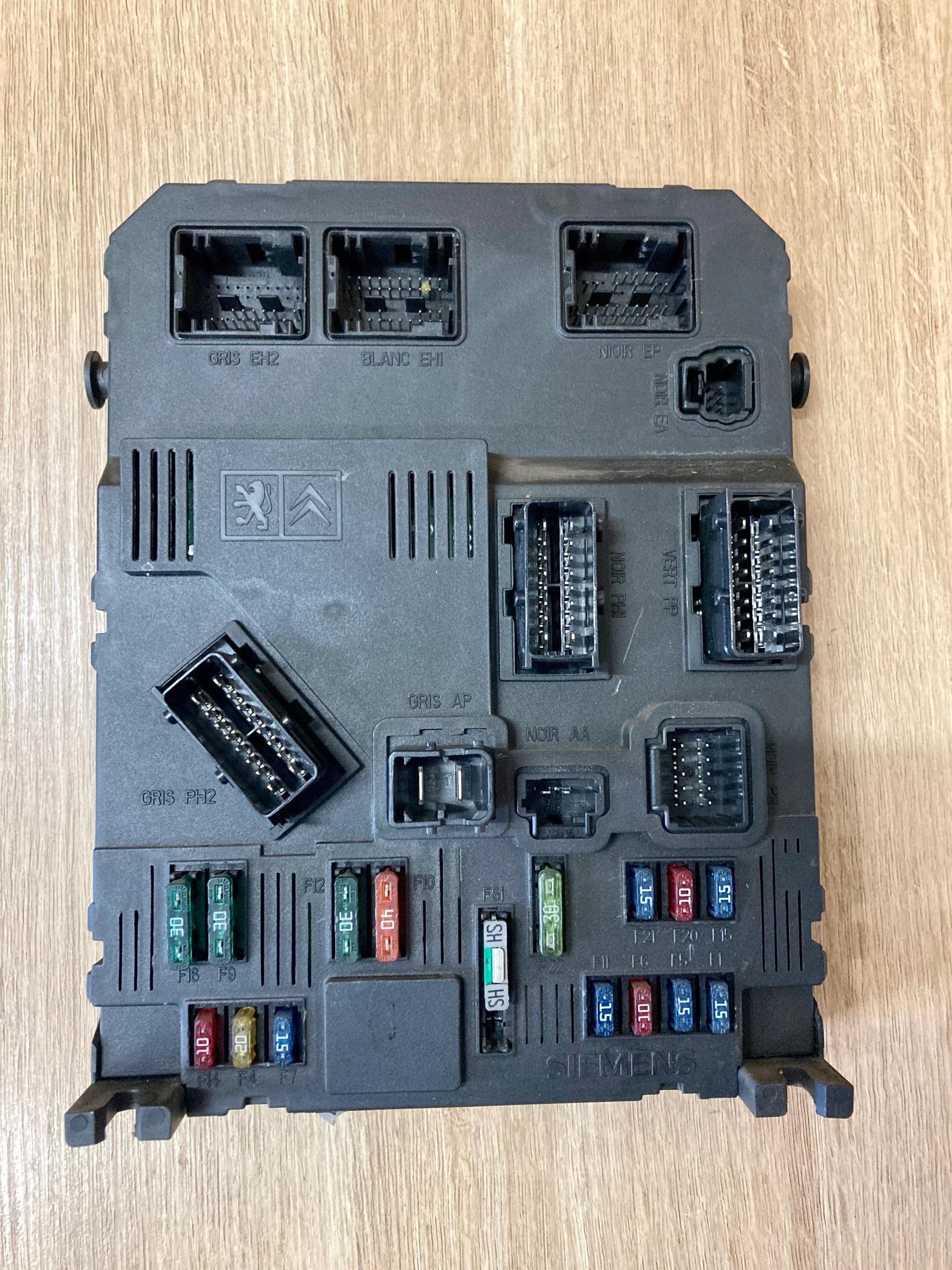 S118085120 - Коробка БСИ Э03-00 Пежо С118085120 9652474880