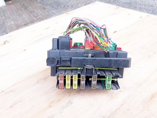 9650663980 BSMB4 - BSI КОРОБКА BSM МОДУЛЬ B4 PEUGEOT 307 206 406 807 CITROEN BERLINGO C2 C5 C8