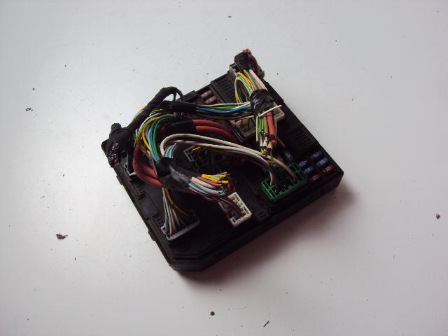 284B69501R - КОРОБКА МОДУЛЬ BSM RENAULT KADJAR 2015-