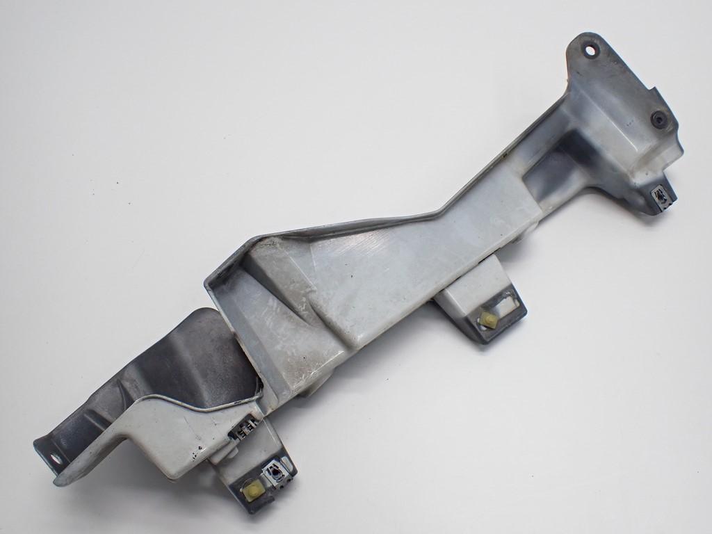 631232841R - СЛАЙД КРЕПЛЕНИЕ КРЫЛА ЛЕВЫЙ ПЕРЕДНИЙ KANGOO II III