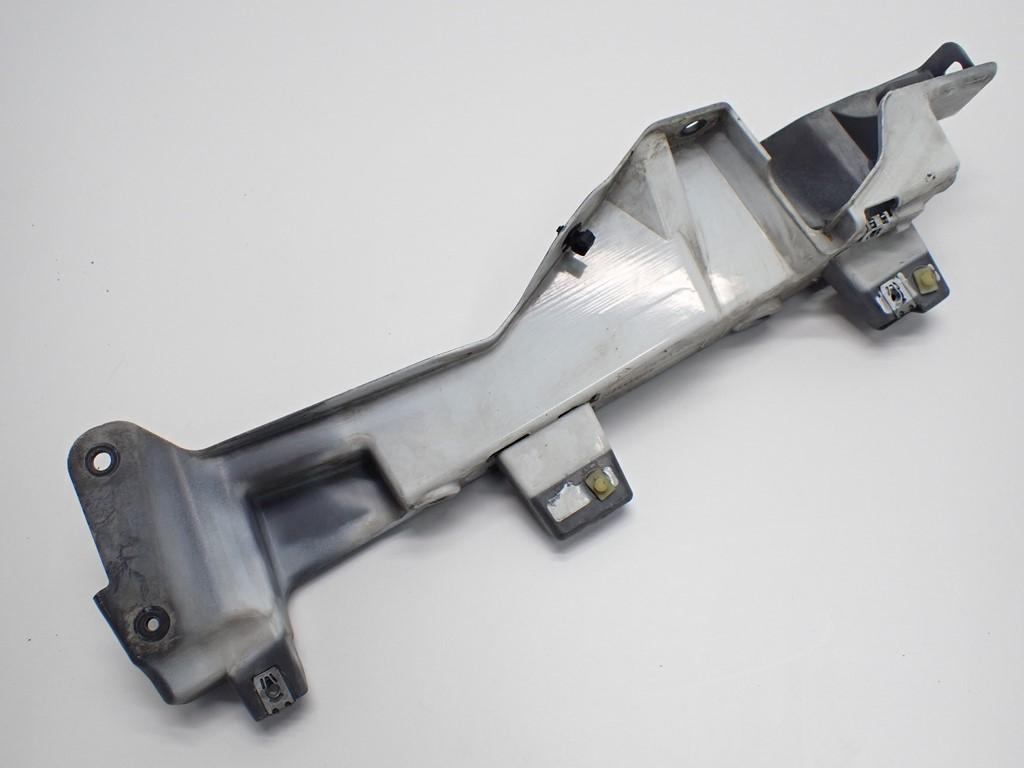 631226477R - СЛАЙД КРЕПЛЕНИЕ КРЫЛА ПРАВЫЙ ПЕРЕДНИЙ KANGOO II III