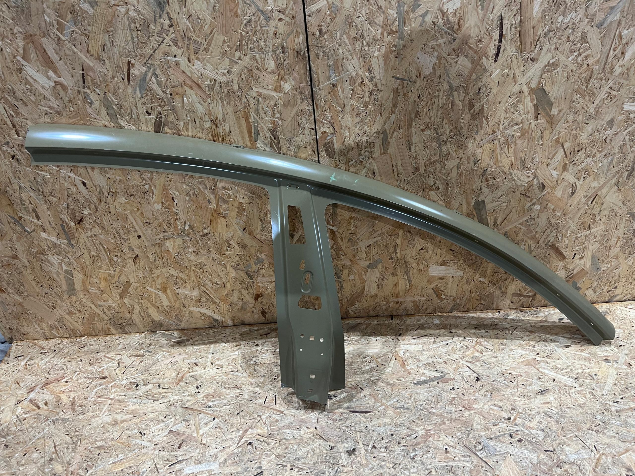 1073674-SC-B - ПОСТ ОБШИВКА FATRUCH ПРАВЫЙ TESLA MODEL 3 III