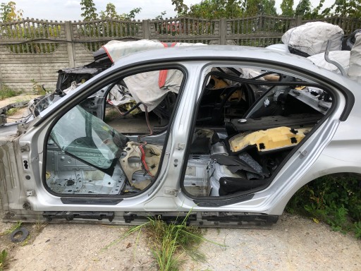 Задній бампер лівий BMW F30 F31 оригінал