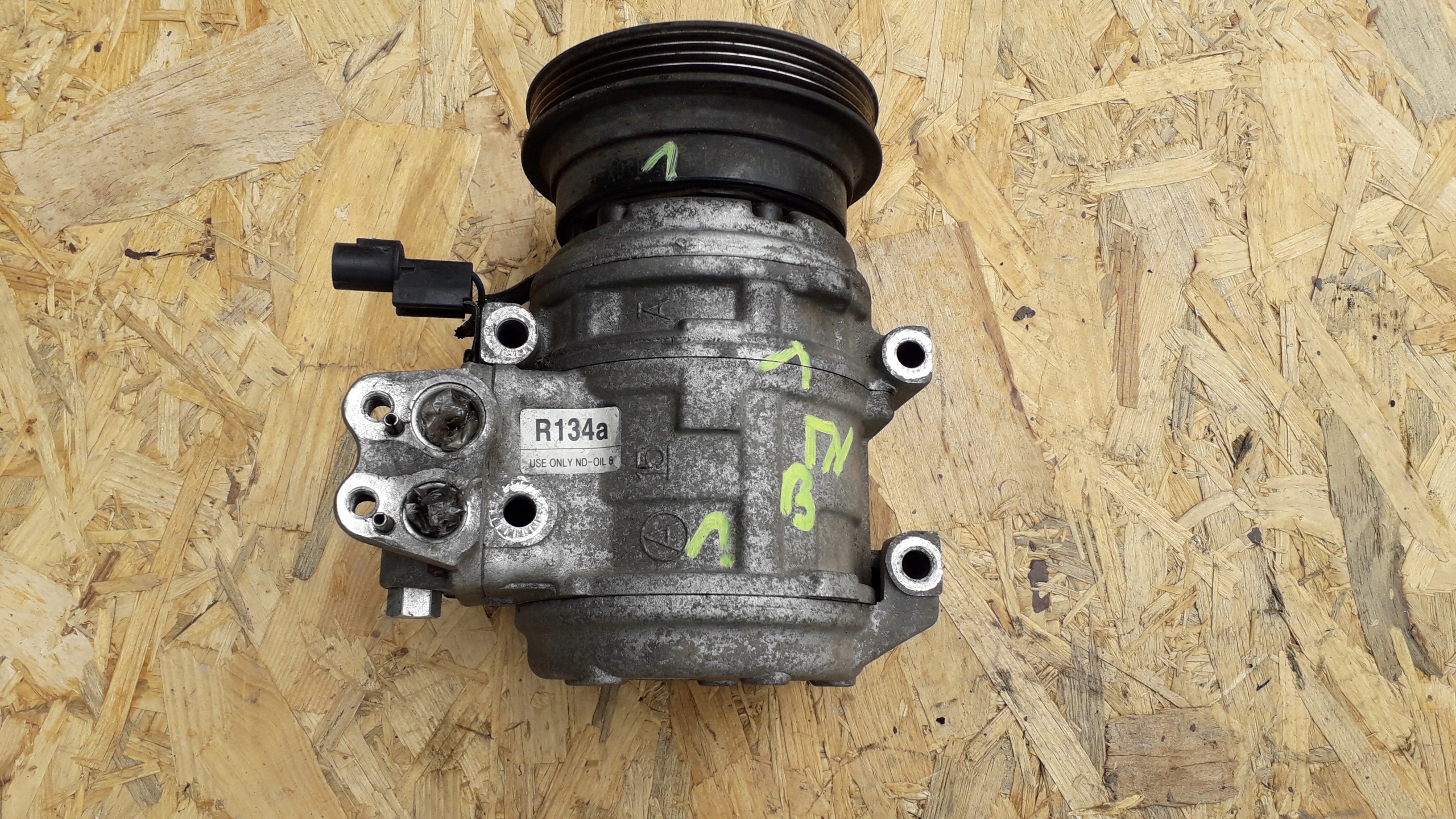 2.0B - КОМПРЕСОР КОНДИЦІОНЕРА SPORTAGE TUCSON KLIMY 2.0 B