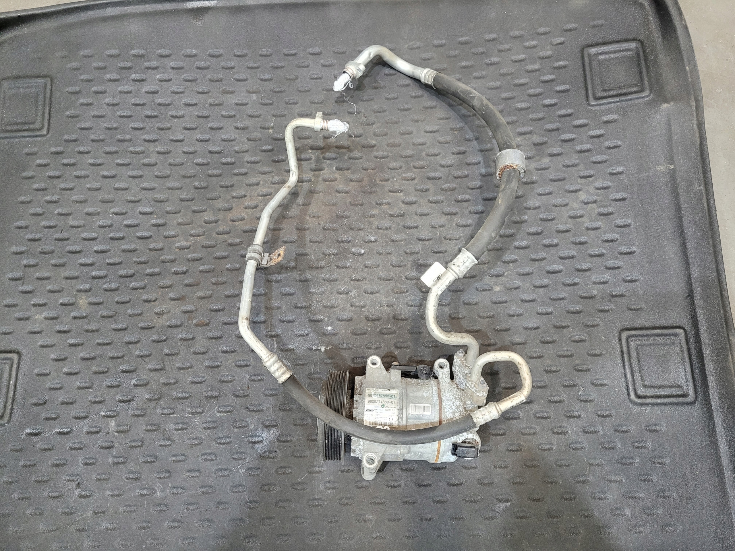 9675657880 PEUGEOT 308 II T9 1.6 HDI