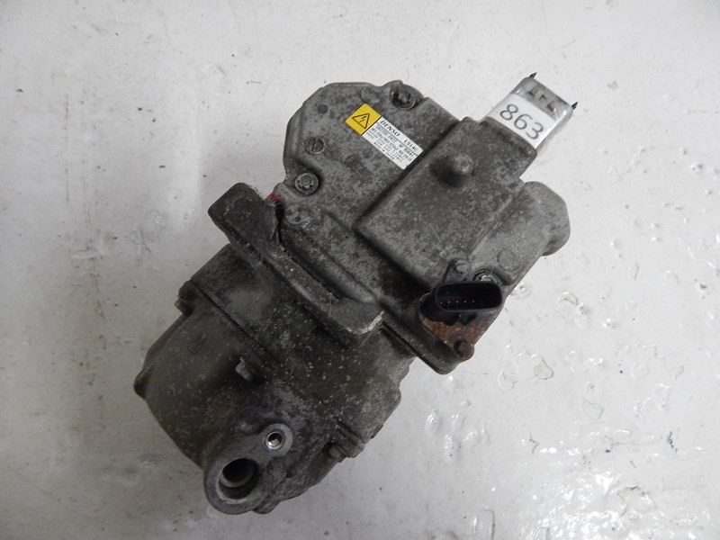 МОДЕЛЬ TOYOTA AURIS HYBRID 12-19