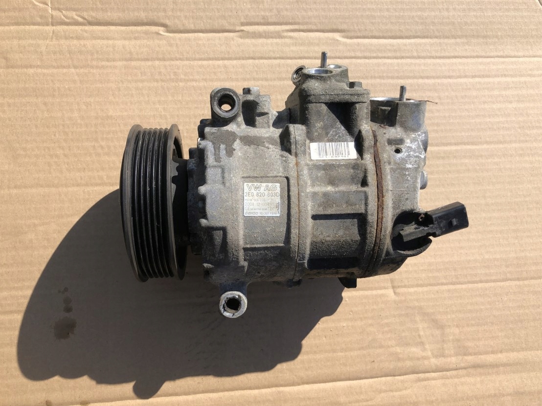 2E0820803D - КОМПРЕСОР КОНДИЦІОНЕРА 2.5 TDI BJM VW CRAFTER 06-