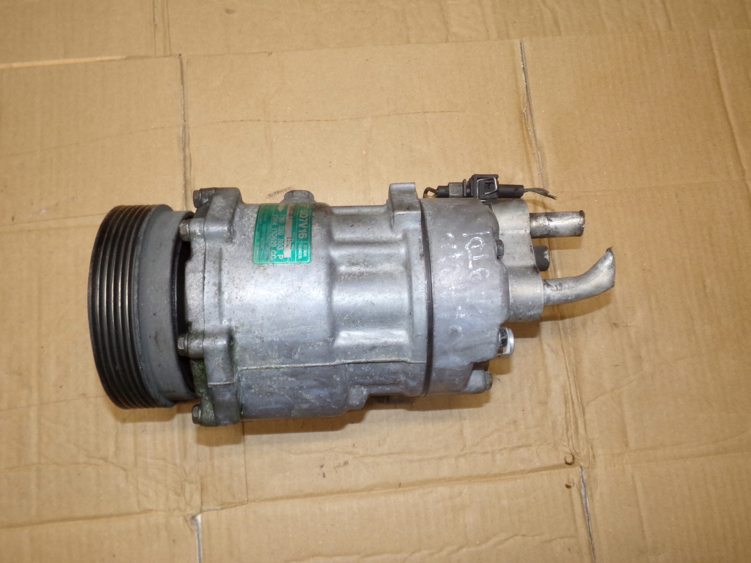 7MO820803P - КОМПРЕССОР КОНДИЦИОНЕРА ALHAMBRA GALAXY SHARAN 2.0 B