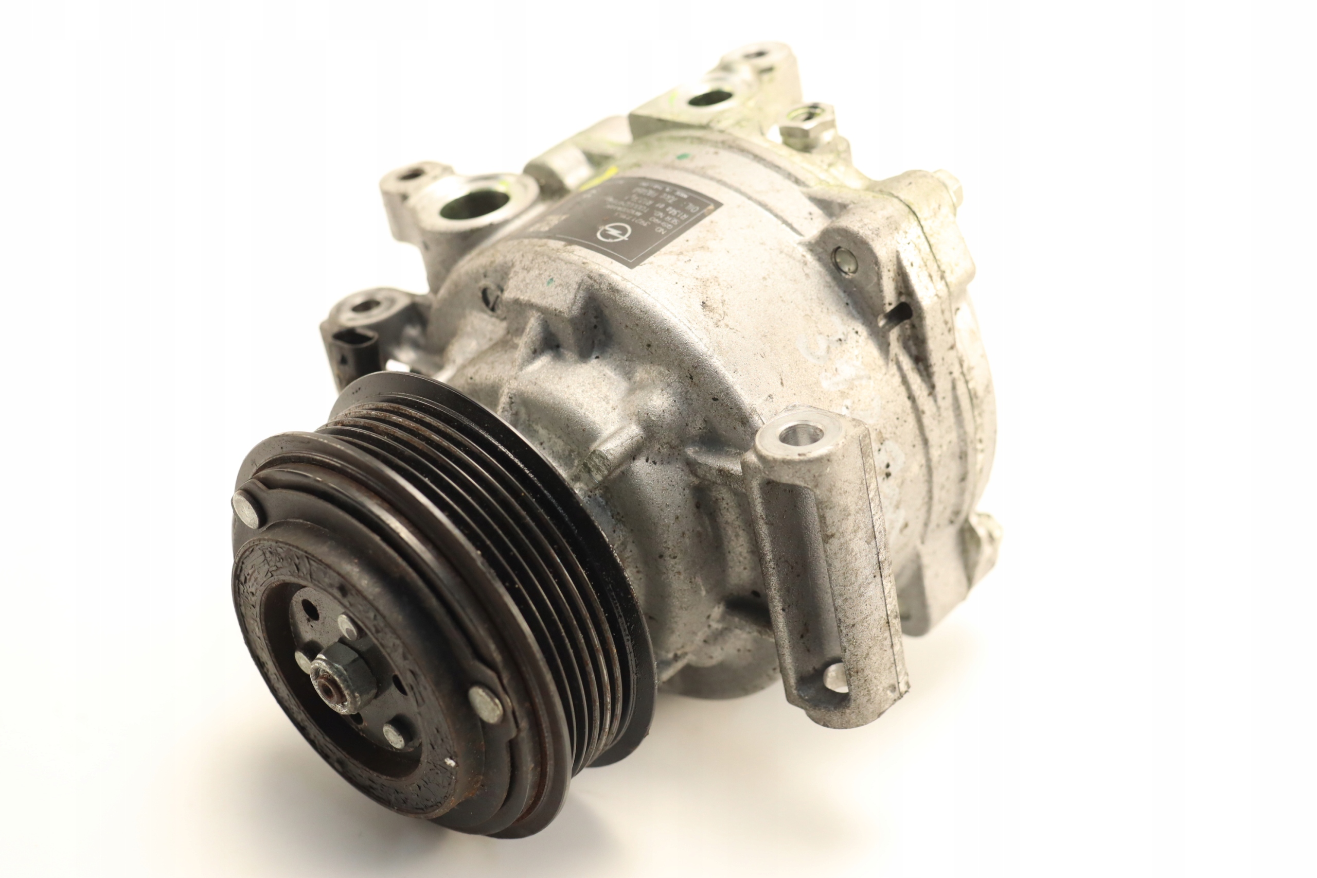 КОМПРЕСОР КОНДИЦІОНЕРА ASTRA K 1.5 CRDI 39217353