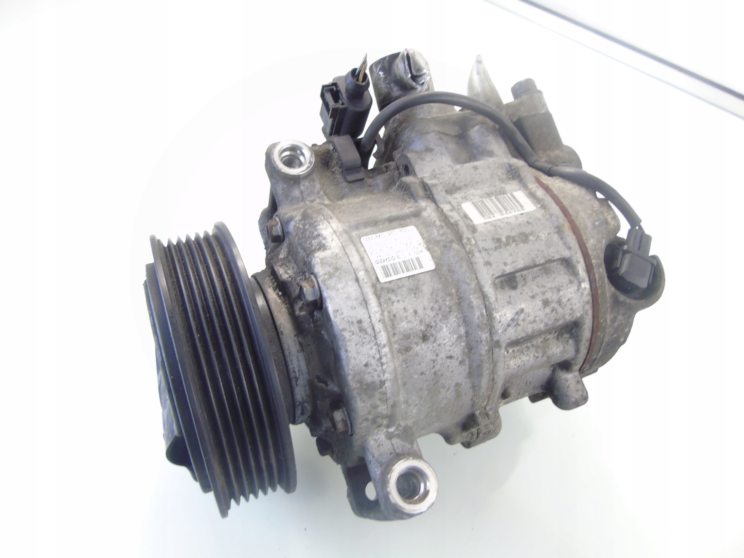 Компрессор кондиционера AUDI A5 8T A4 B8 8K0260805J