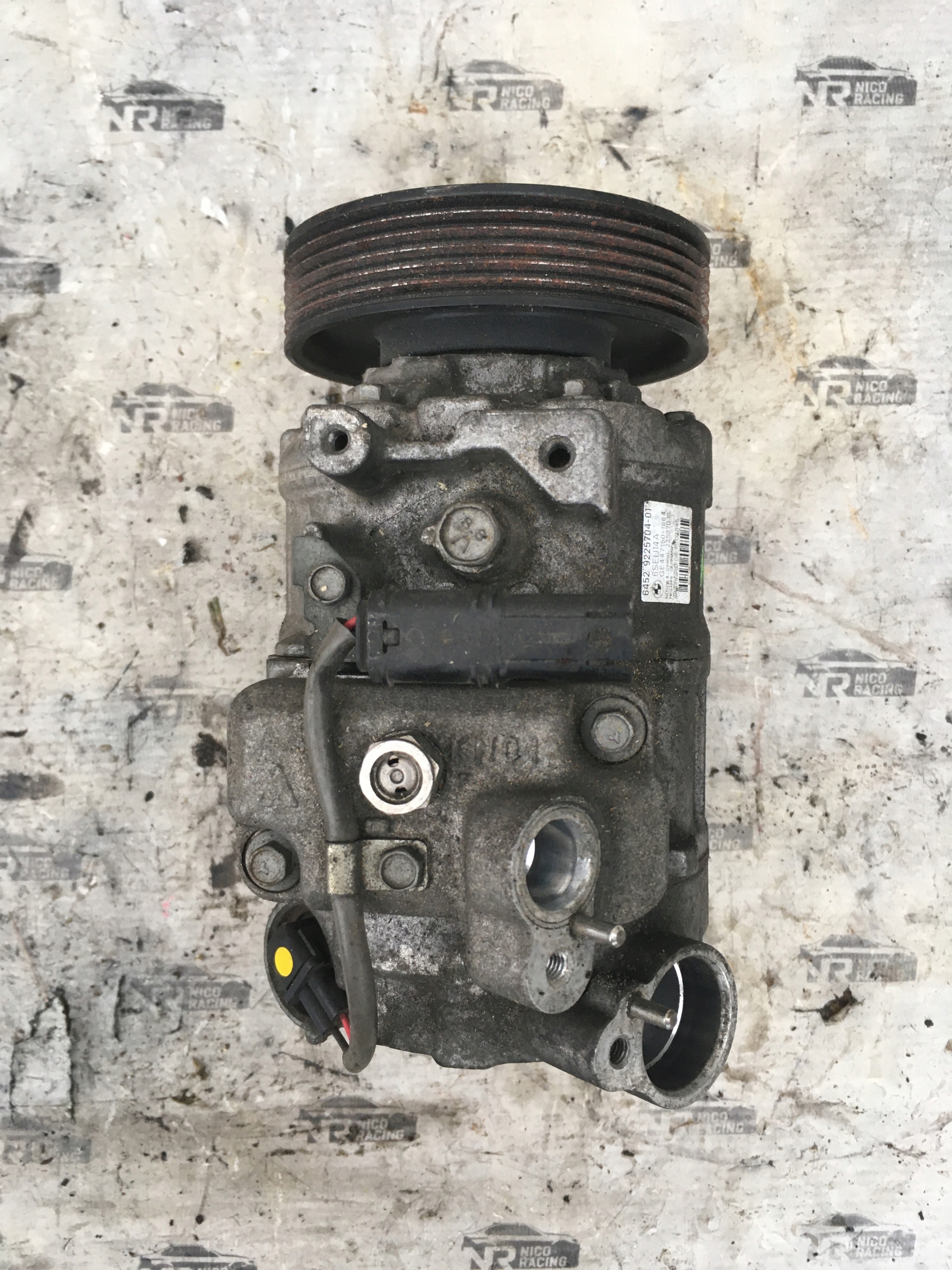 9225704 - КОМПРЕССОР КОНДИЦИОНЕРА BMW X3F25