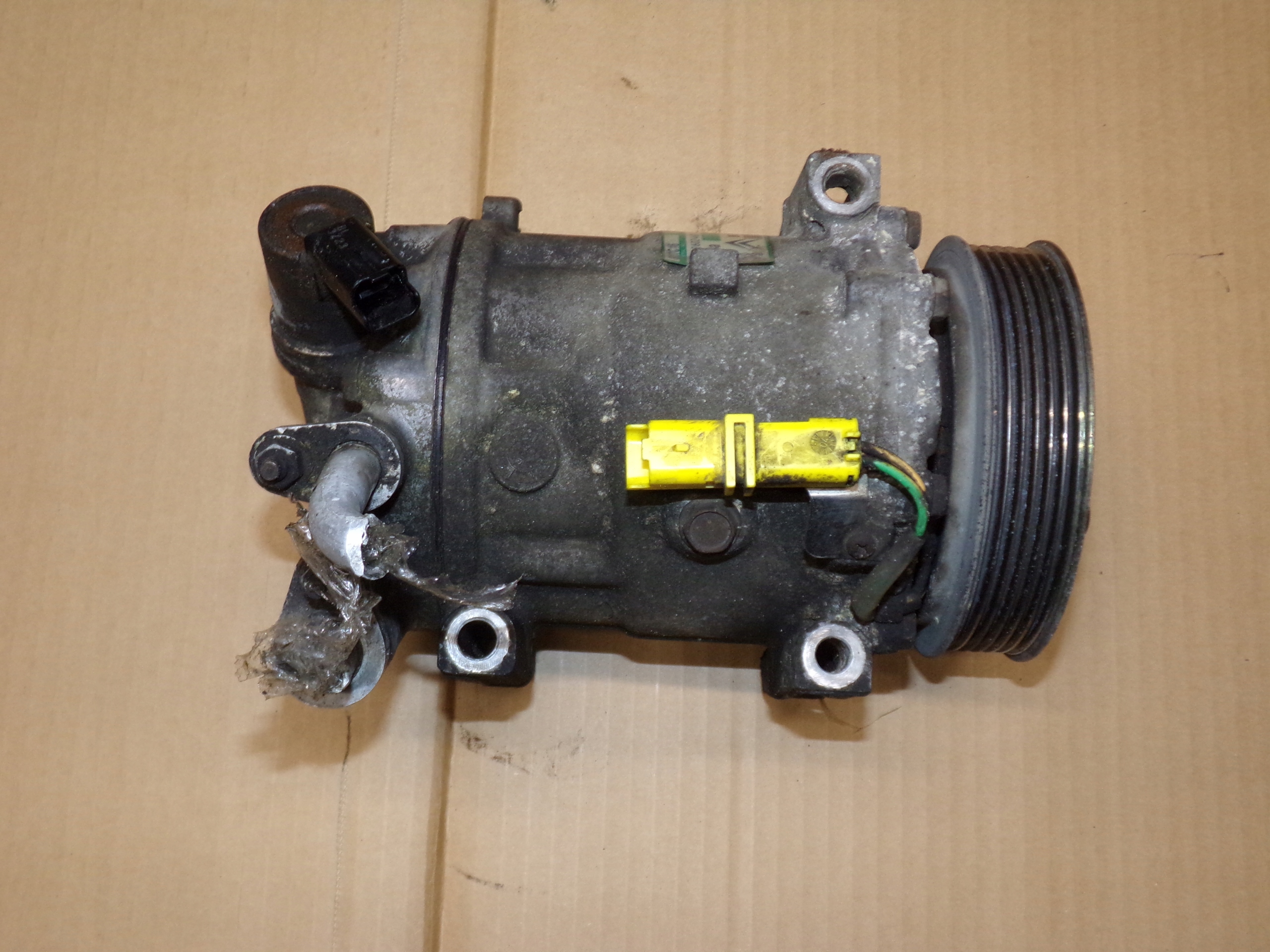 9648138680 - Компресор кондиціонера C5 PEUGEOT 407 1.8 2.0 16V