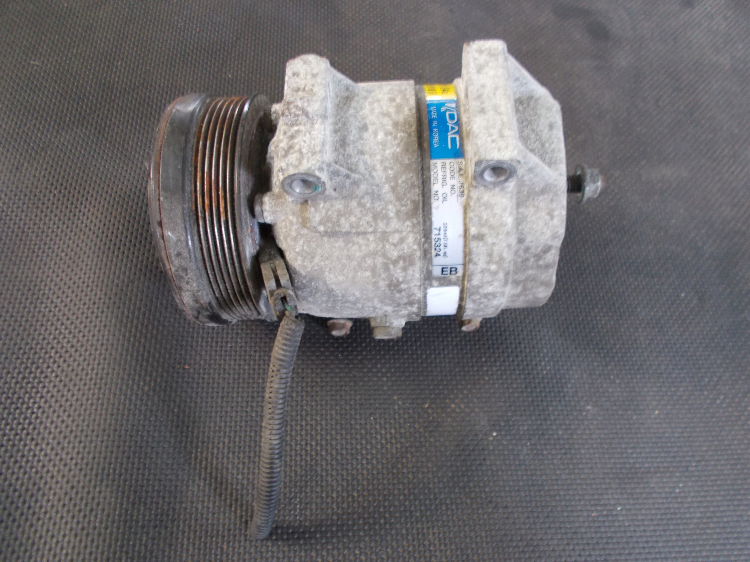 715324 - КОМПРЕССОР КОНДИЦИОНЕРА CHEVROLET CAPTIVA 2.0 VCDI