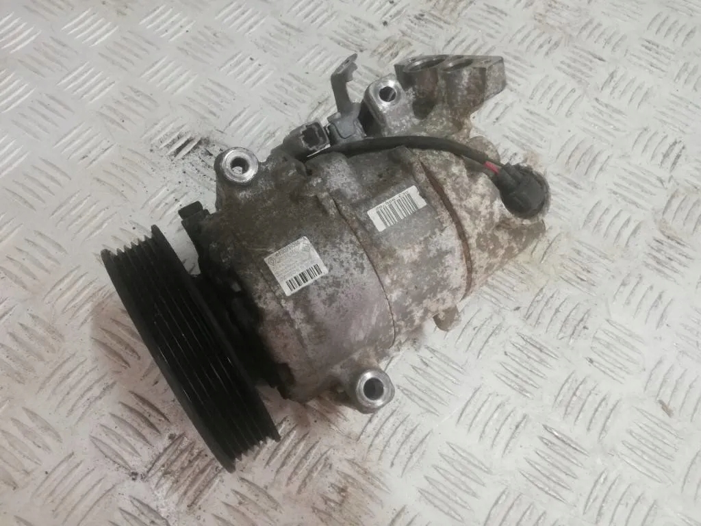 8200939386 - КОМПРЕСОР КОНДИЦІОНЕРА MEGANE III SCENIC 1.5 DCI