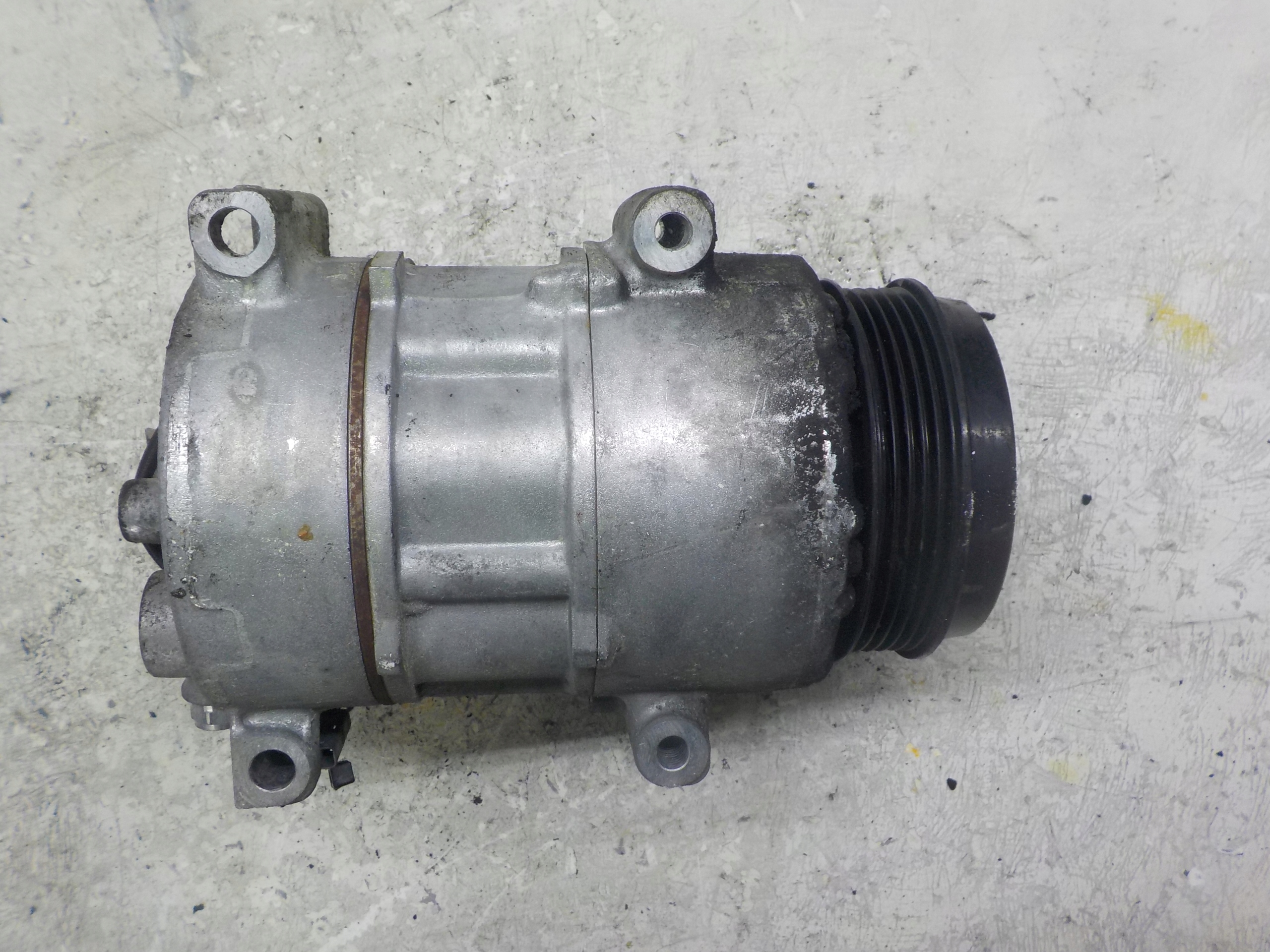 Компрессор кондиционера MERCEDESW169 A0022301411