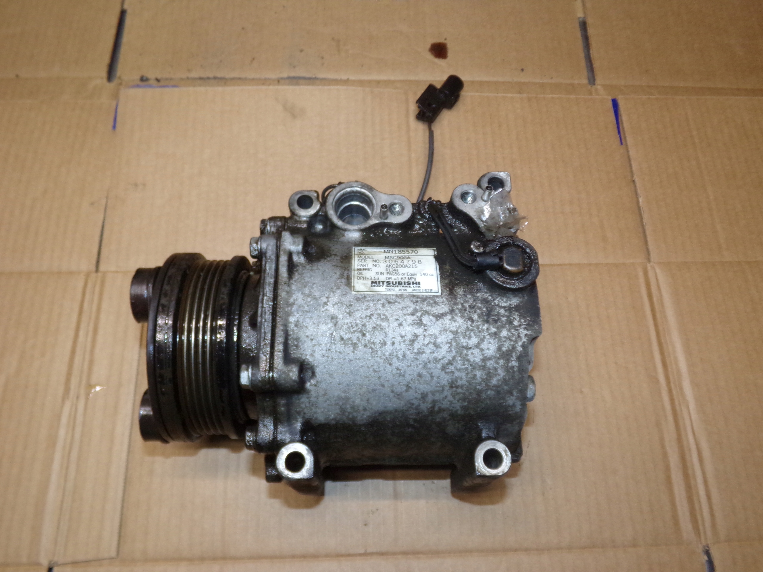 КОМПРЕССОР КОНДИЦИОНЕРА MN185570 LANCER VII 1.6 16V