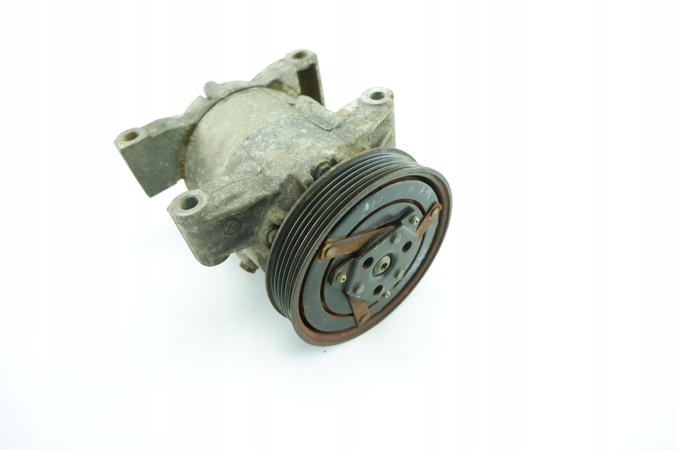 2J83145010 - Компресор кондиціонера NISSAN MICRA K11 926001F701