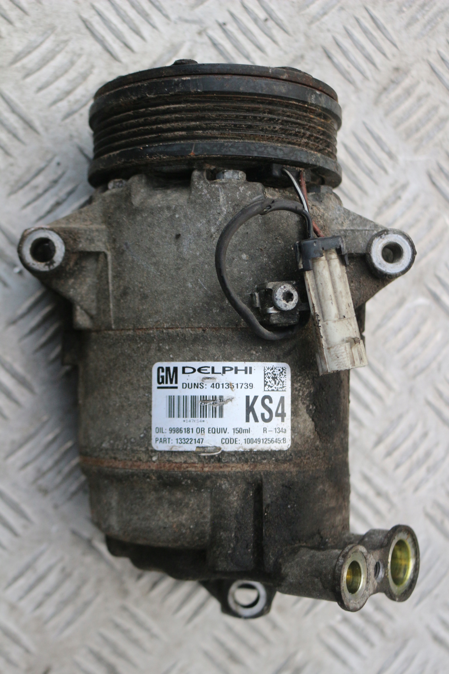 КОМПРЕССОР КОНДИЦИОНЕРА OPEL ASTRA J 401351739 KS4