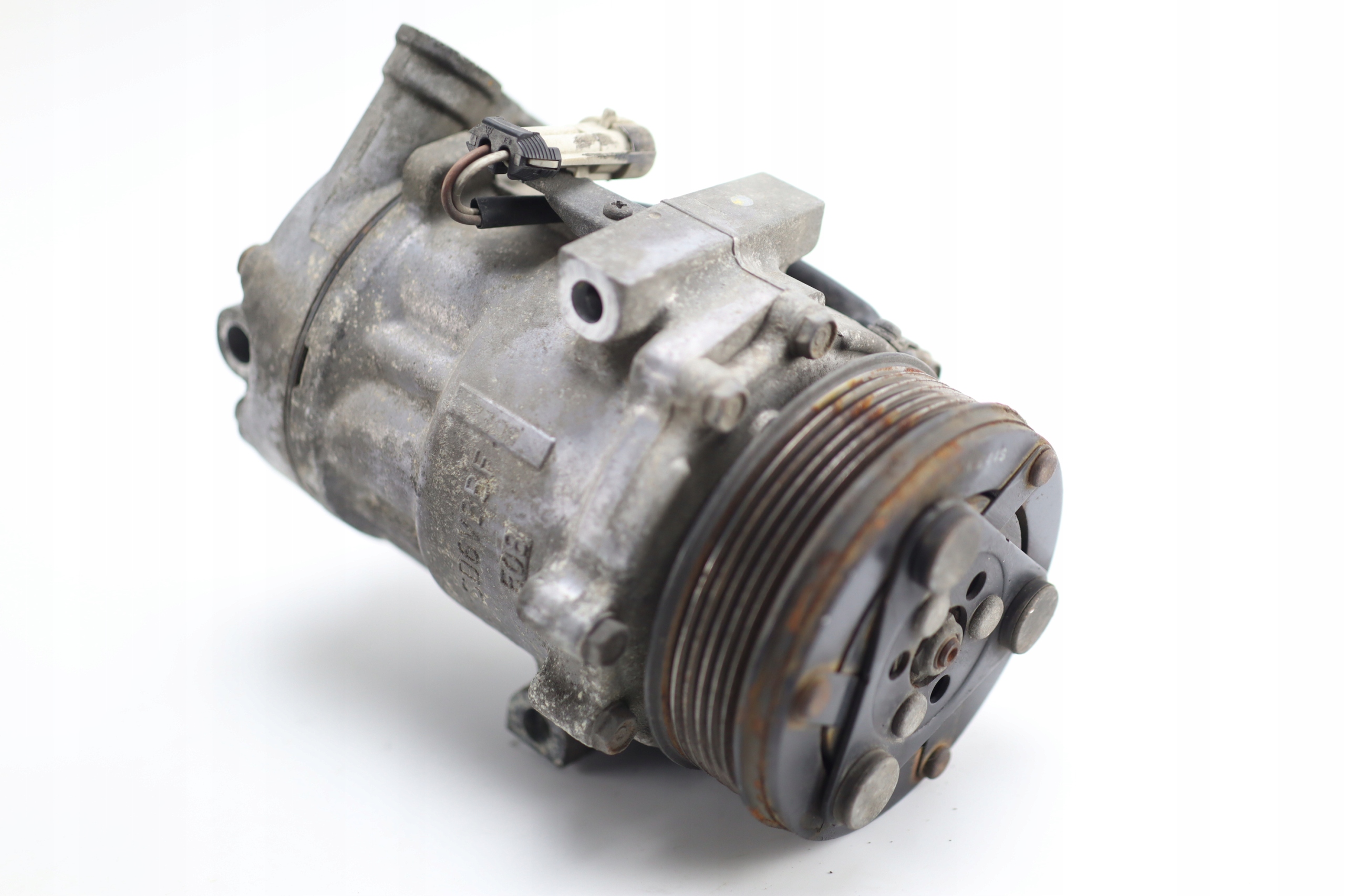 КОМПРЕССОР КОНДИЦИОНЕРА OPEL MERIVA A 24421642