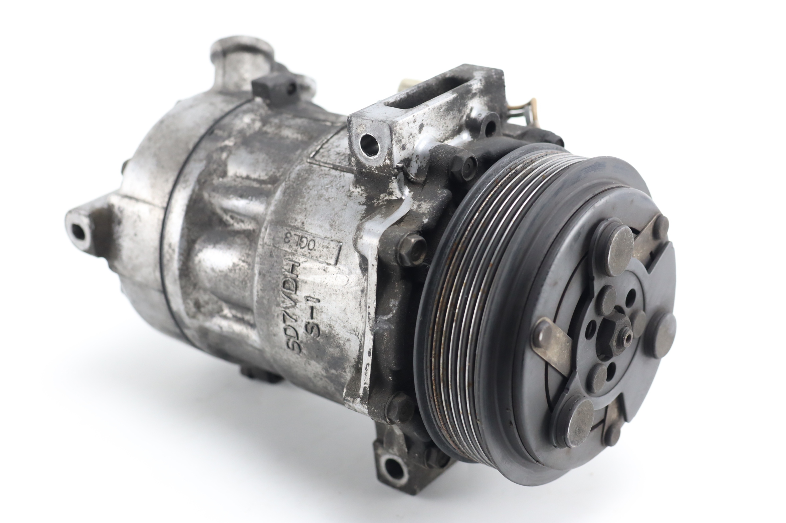 КОМПРЕССОР КОНДИЦИОНЕРА OPEL SIGNUM 13147264