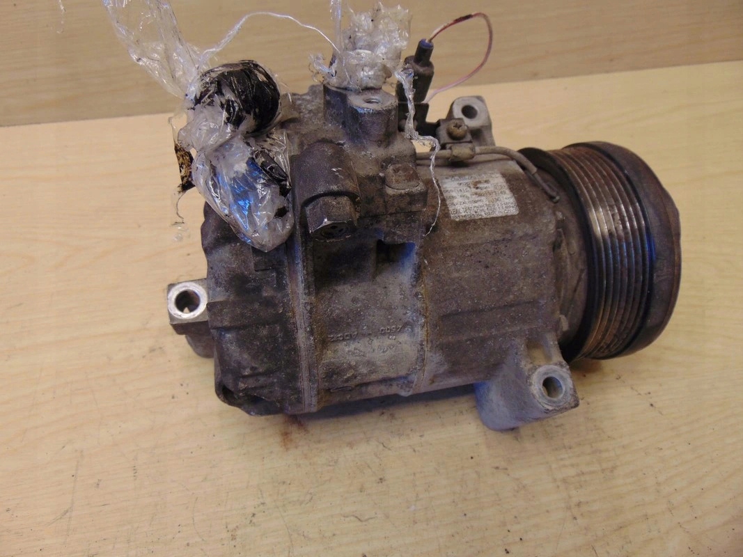 95201-67JA0 - КОМПРЕСОР КОНДИЦІОНЕРА SUZUKI GRAND VITARA II 1.9