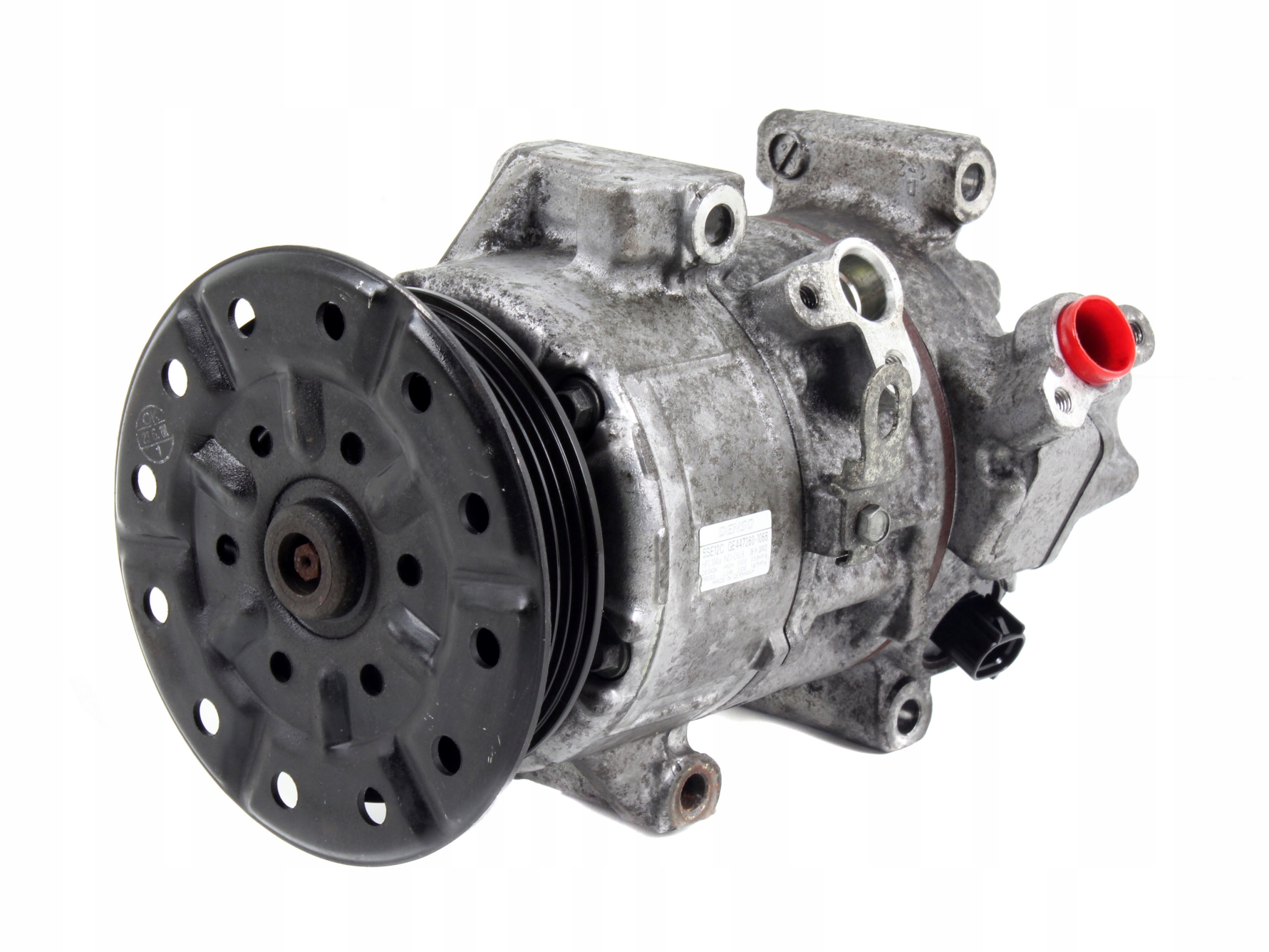 447260-1066 - Компресор кондиціонера TOYOTA AVENSIS T25 2.0 D4D