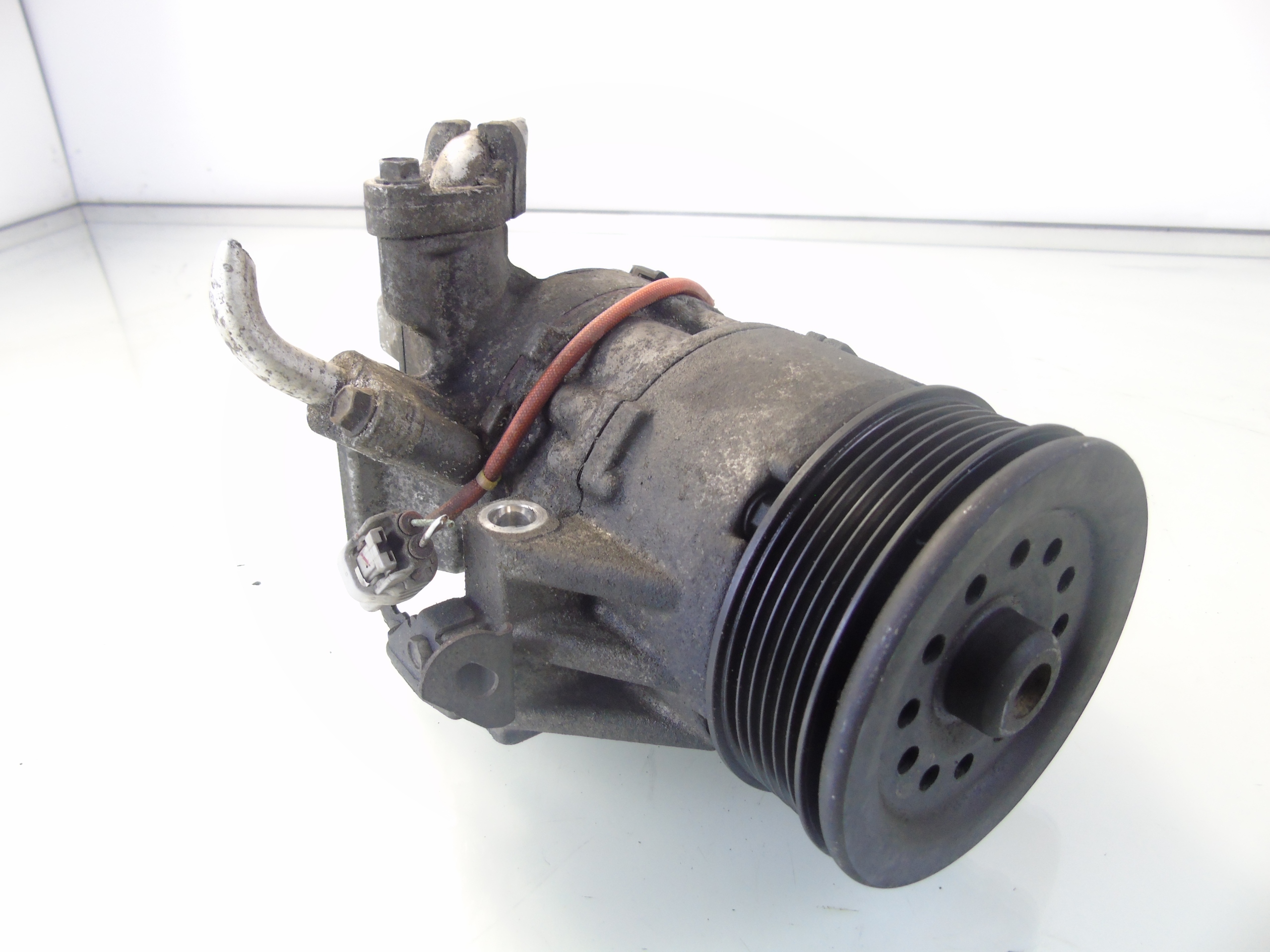 GE447260-2333 - КОМПРЕССОР КОНДИЦИОНЕРА ТОЙОТА УРБАН 1.4 4472602333