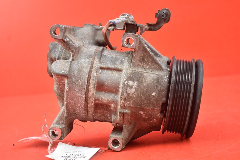Компрессор кондиционера TOYOTA YARIS 2 II 1.3 VVTi